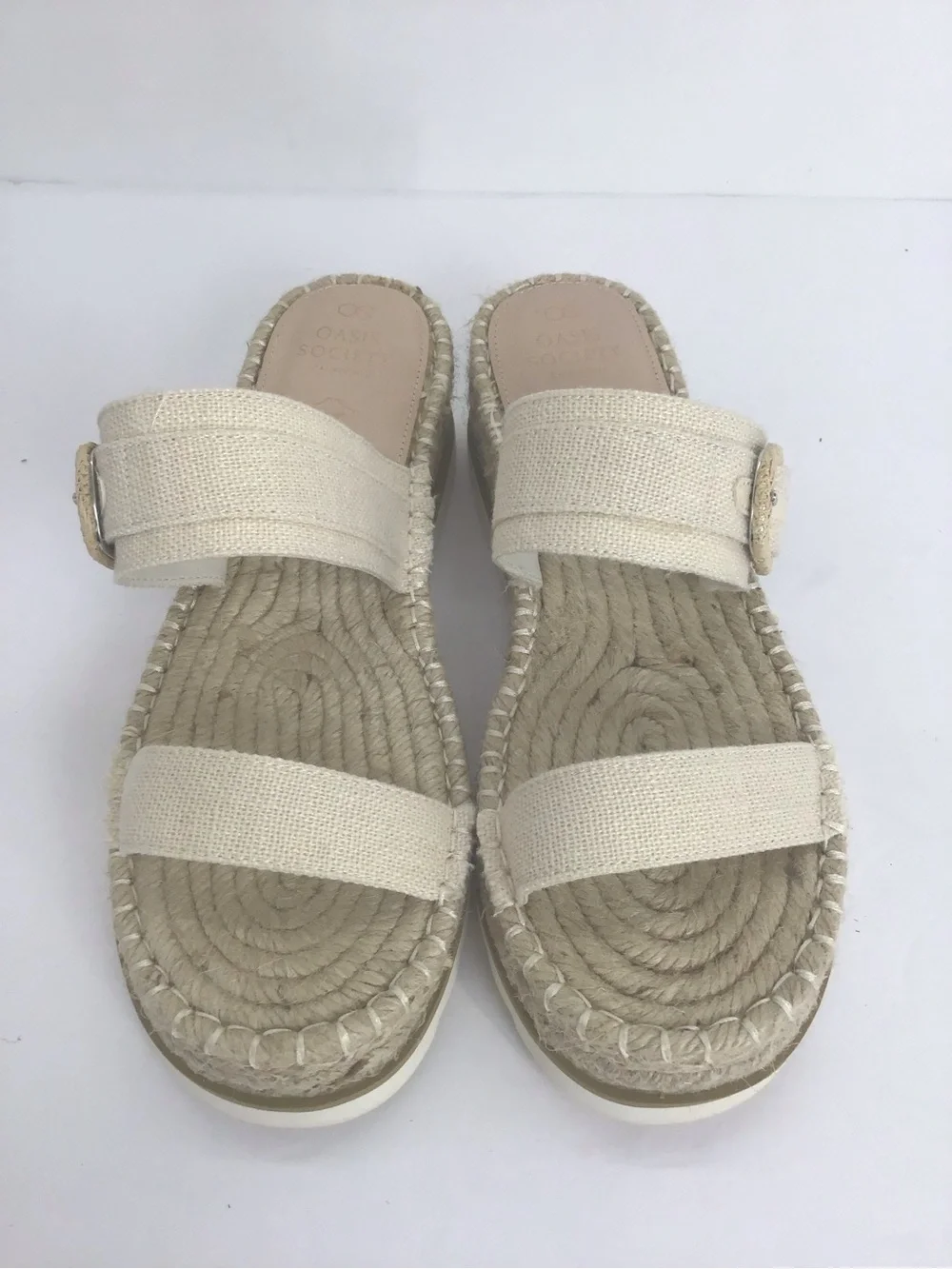 Oasis Society NWOT The Reese  Plarform Buckle Wedge Sandal Raffia Resort Size 8